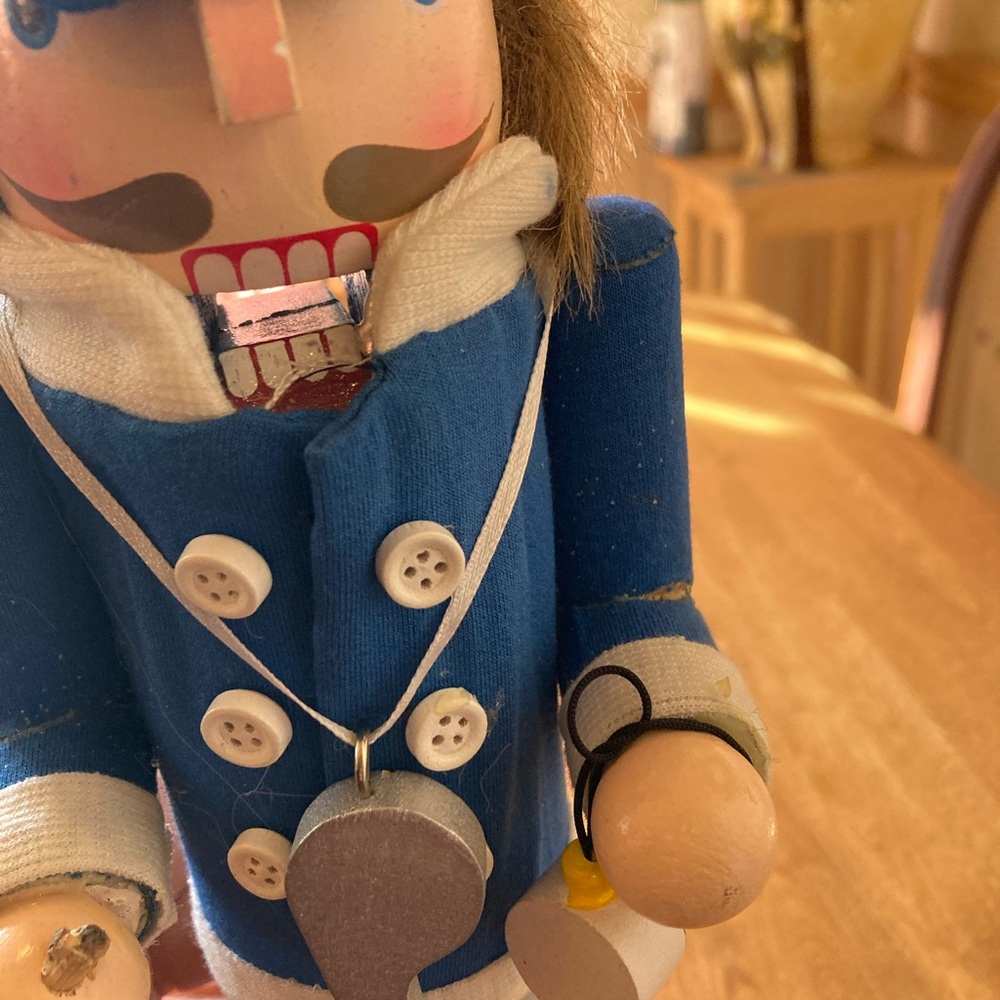 Nantucket Distributing school coach nutcracker - Picture 10 of 10